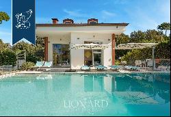 Jewel of contemporary luxury for sale a few steps from Versilia's sea