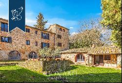Wonderful luxury estate with three farmhouses and 110 hectares of grounds for sale on the 