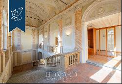Luxury estate on the piano nobile of a Neoclassical villa for sale between Milan and Lecco