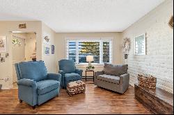 Remodeled Townhome in Prime Location