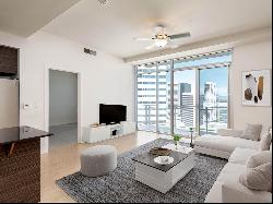 Highly Desired 1 Bedroom Luxury Residence at Iconic One Lincoln Park Building