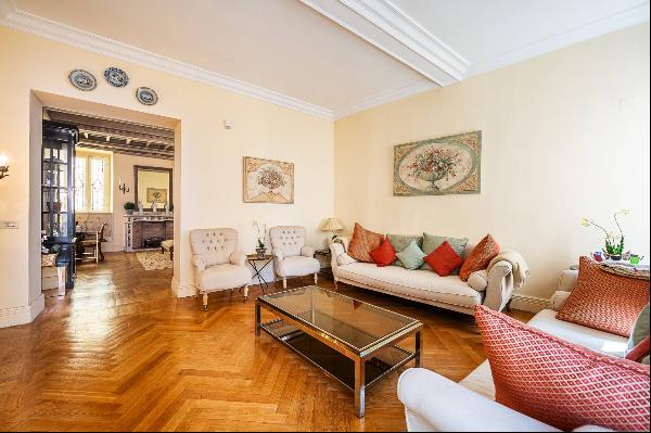 Elegant apartment on Via Giulia