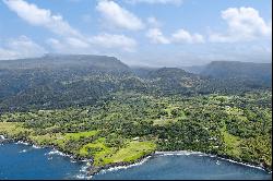 Kipahulu Oceanfront Home with Big Island and Haleakala Views