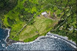 Kipahulu Oceanfront Home with Big Island and Haleakala Views