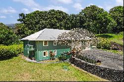 Kipahulu Oceanfront Home with Big Island and Haleakala Views