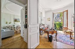 Apartment in Paris 7th - Champ de Mars