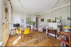 Apartment in Paris 7th - Champ de Mars