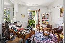 Apartment in Paris 7th - Champ de Mars