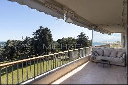 Superb 4-room apartment with panoramic sea view in a prestigious residence