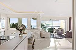 Cannes - Croisette - 3 room apartment with panoramic sea view