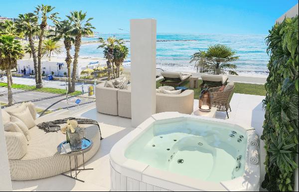 Wonderful penthouse on the beachfront, Malaga East