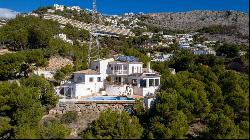 Altea Hills Charm: A Villa with Unique Character and Sea Views, Altea 03590