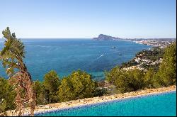 Altea Hills Charm: A Villa with Unique Character and Sea Views, Altea 03590