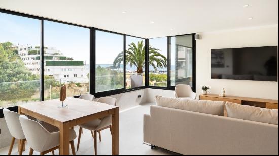 Modern apartment for sale in Puerto Portals, Mallorca, Calvià 07184