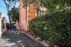 Elegant apartment with garden in Parioli prime location