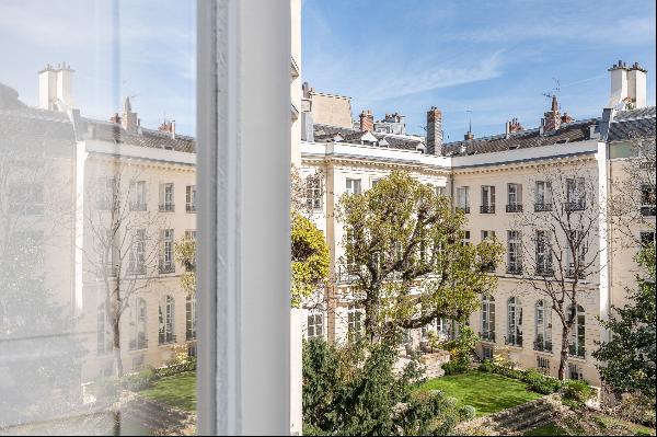 Prestigious property - Paris VII - Saint Germain des Pres