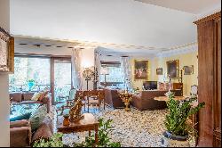 Spacious and bright apartment in Posillipo