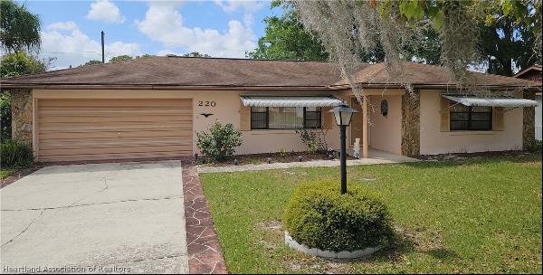 220 Wren Avenue, Sebring FL 33870