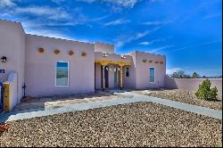 212 Las Olas Dr, Taos NM 87571