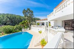 Saint-Cyr-sur-Mer - 263 sqm Villa, close to the beaches