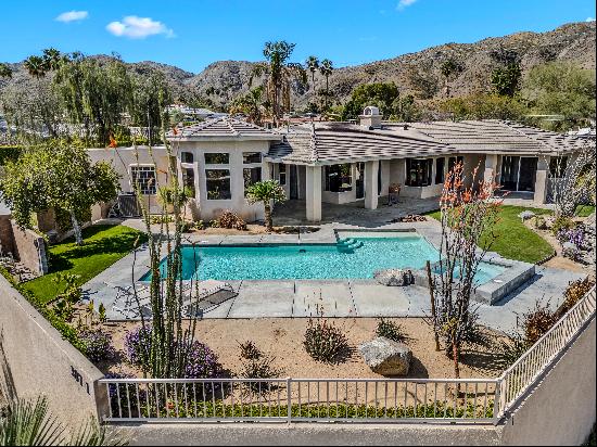 Introducing a magnificent oasis in Upper Cathedral City Cove! 