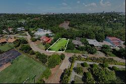 Large residential lot in the exclusive Parana Country Club Condominium.