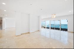 Stunning and Rare 5BR Penthouse in The Pearl Island Qatar