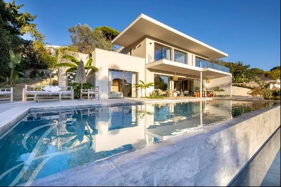 MODERN VILLA