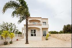 Detached house, 4 bedrooms, for Sale