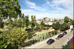 Neuilly-sur-Seine - A superb 4-bed apartment