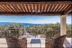 PROPERTY WITH PANORAMIC VIEWS OF THE LUBERON