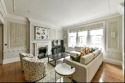 Beautiful renovated three-bedroom apartment in heart of Mayfair