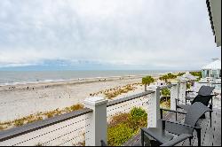 Turnkey Oceanfront Retreat in Isle of Palms