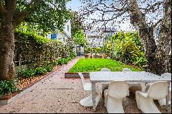 Delightful Cow Hollow Garden Home