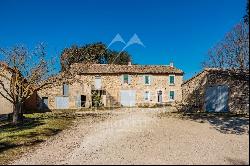 Gordes - Old 19th century farm to renovate