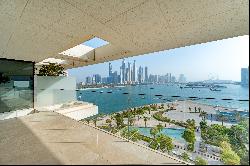 State-of-the-Art Apartment in Exceptional One Palm