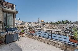 The One and Only Closest Living Space to the Western Wall