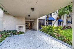 7564 Regency Lake Drive #102, Boca Raton FL 33433