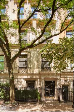 15 EAST 82ND STREET TRIPLEX in New York, New York