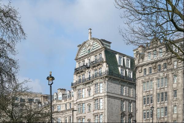 Incredible turn-key apartment on the highly sought after Old Park Lane