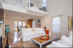 Southampton Village Turn-Key Charming Condo