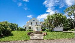 Sunsplashed Amagansett Beauty