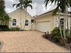 3683 Olde Cottage LN, Bonita Springs FL 34134