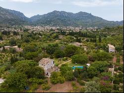 Renovated finca with pool and views of the mountains for sale in, Soller 07100