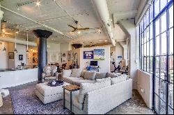 Rustic and Modern 1 Bedroom, 1 Bath Condo in Historic Dallas Landmark