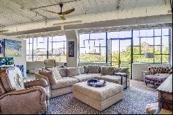 Rustic and Modern 1 Bedroom, 1 Bath Condo in Historic Dallas Landmark