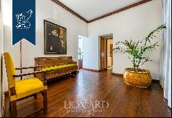Prestigious historical palace with a winter garden for sale in the heart of Rome