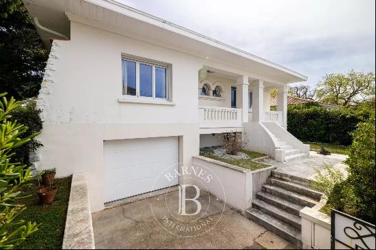 BIARRITZ, 220 sqm HOME WITH POOL AND GARDEN