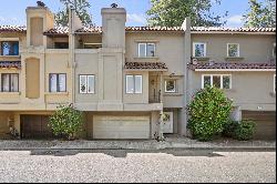 Beautiful Attached Single-Family Home in Menlo Park