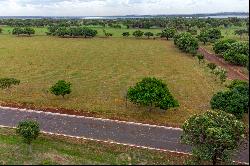 Exclusive lots in Santa Elena Country & Marina Club Urbanization.